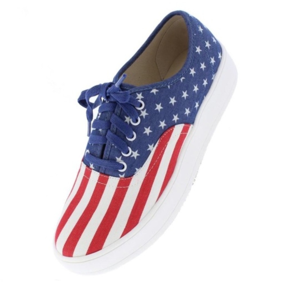 Women's patriotic tennies! 🗽 🇺🇸 💥